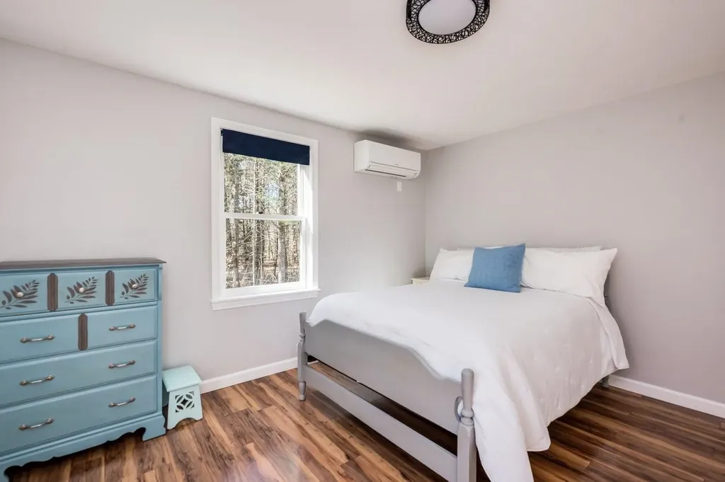 33 Spencer Lane Lee NH 03861
