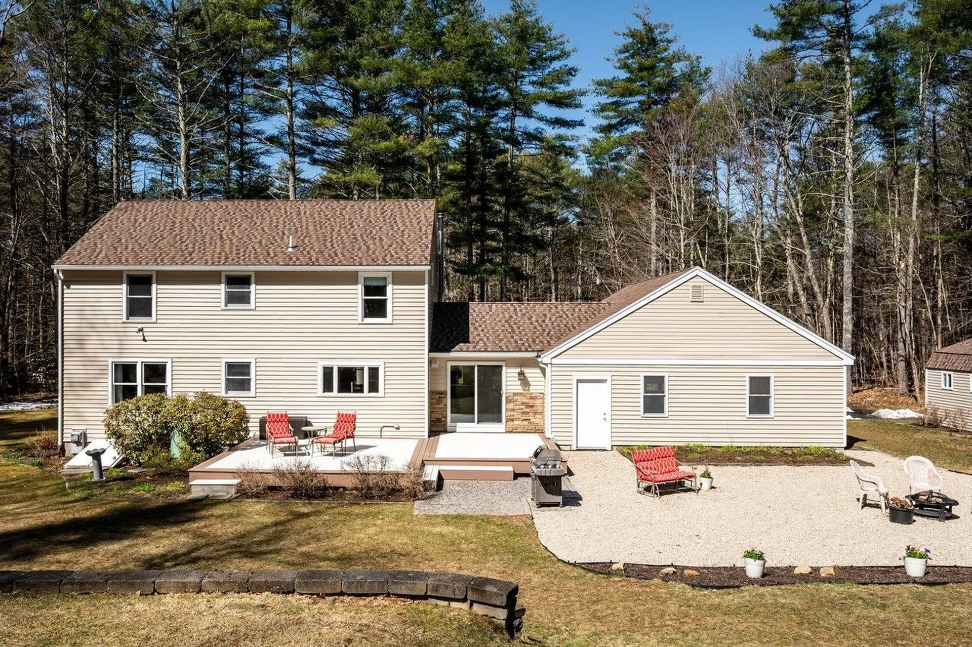 33 Spencer Lane Lee NH 03861