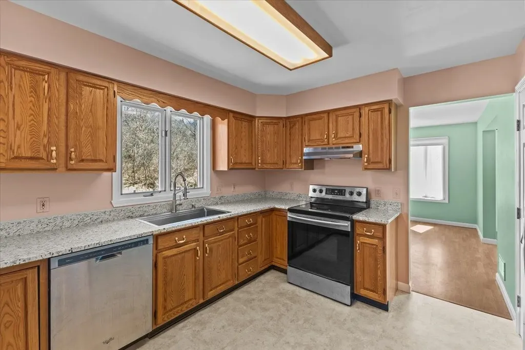 10 Fairview Drive Essex Junction VT 05452