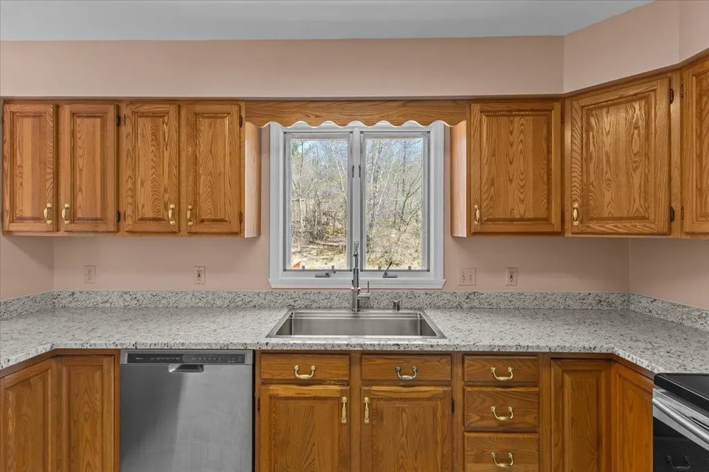 10 Fairview Drive Essex Junction VT 05452