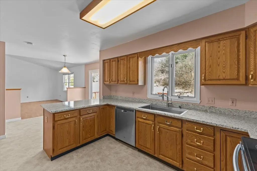 10 Fairview Drive Essex Junction VT 05452