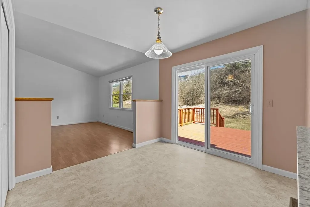 10 Fairview Drive Essex Junction VT 05452
