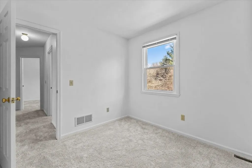 10 Fairview Drive Essex Junction VT 05452