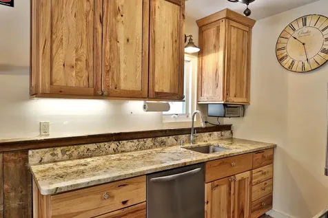 627 Glen Road Peru VT 05152