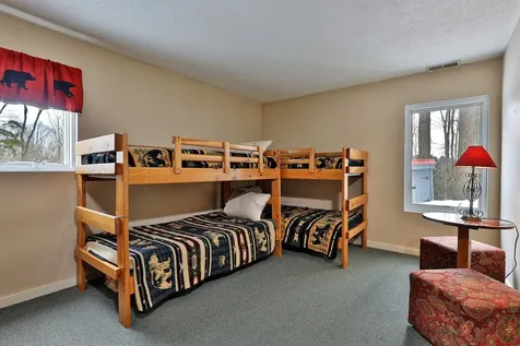 627 Glen Road Peru VT 05152