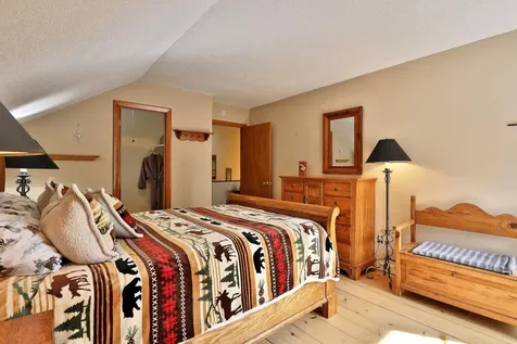 627 Glen Road Peru VT 05152