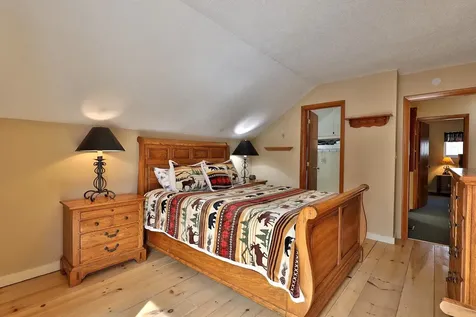 627 Glen Road Peru VT 05152