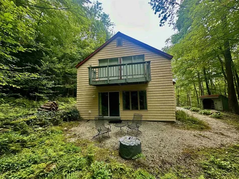 627 Glen Road Peru VT 05152