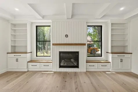 6 Mcdermott Road Hampton NH 03833