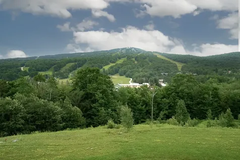 305 Qtr. 3 89 Grand Summit Way Dover VT 05356