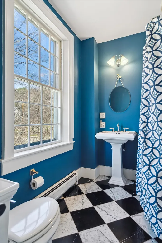 395 Main Street Norwich VT 05055