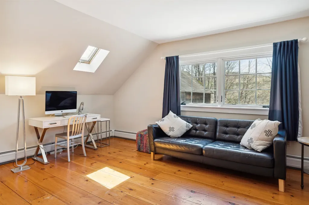 395 Main Street Norwich VT 05055