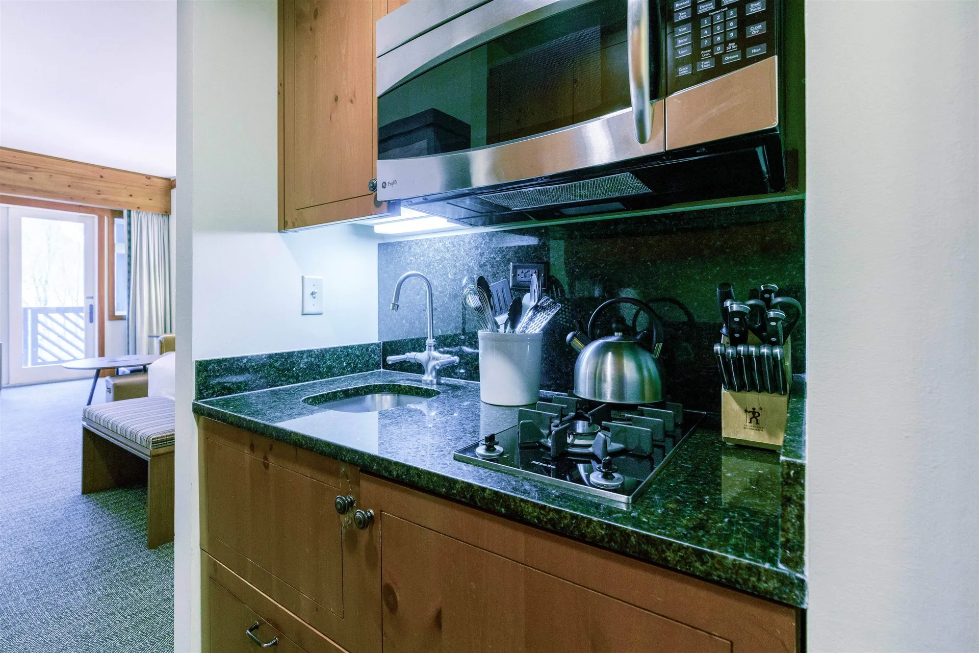 7412 Mountain Road Stowe VT 05672