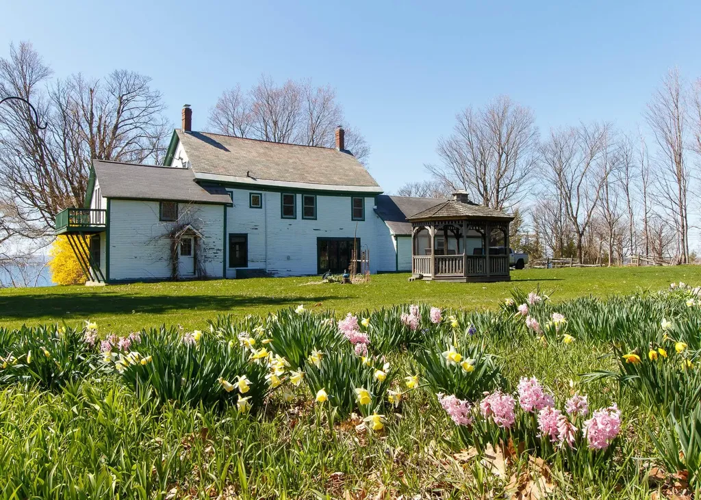 250 West Shore Road Grand Isle VT 05458