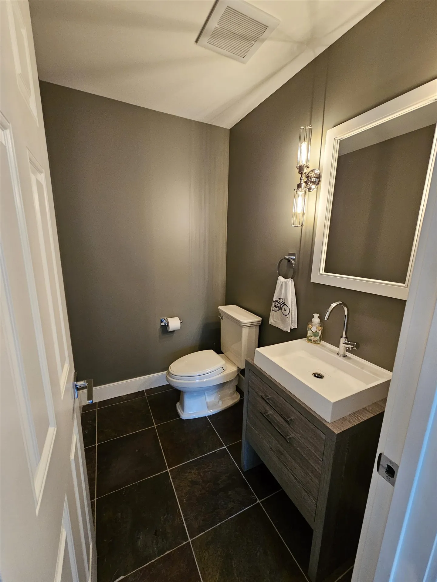 860 West Street Cornwall VT 05753