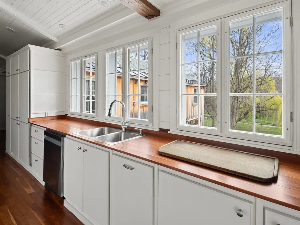 202 Weybridge Street Middlebury VT 05753
