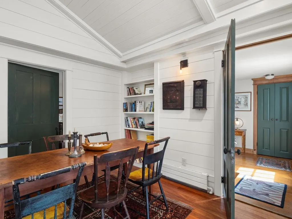 202 Weybridge Street Middlebury VT 05753