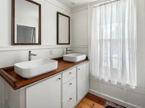 202 Weybridge Street Middlebury VT 05753