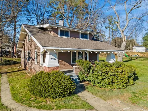 228 Baldwin Street Laconia NH 03246