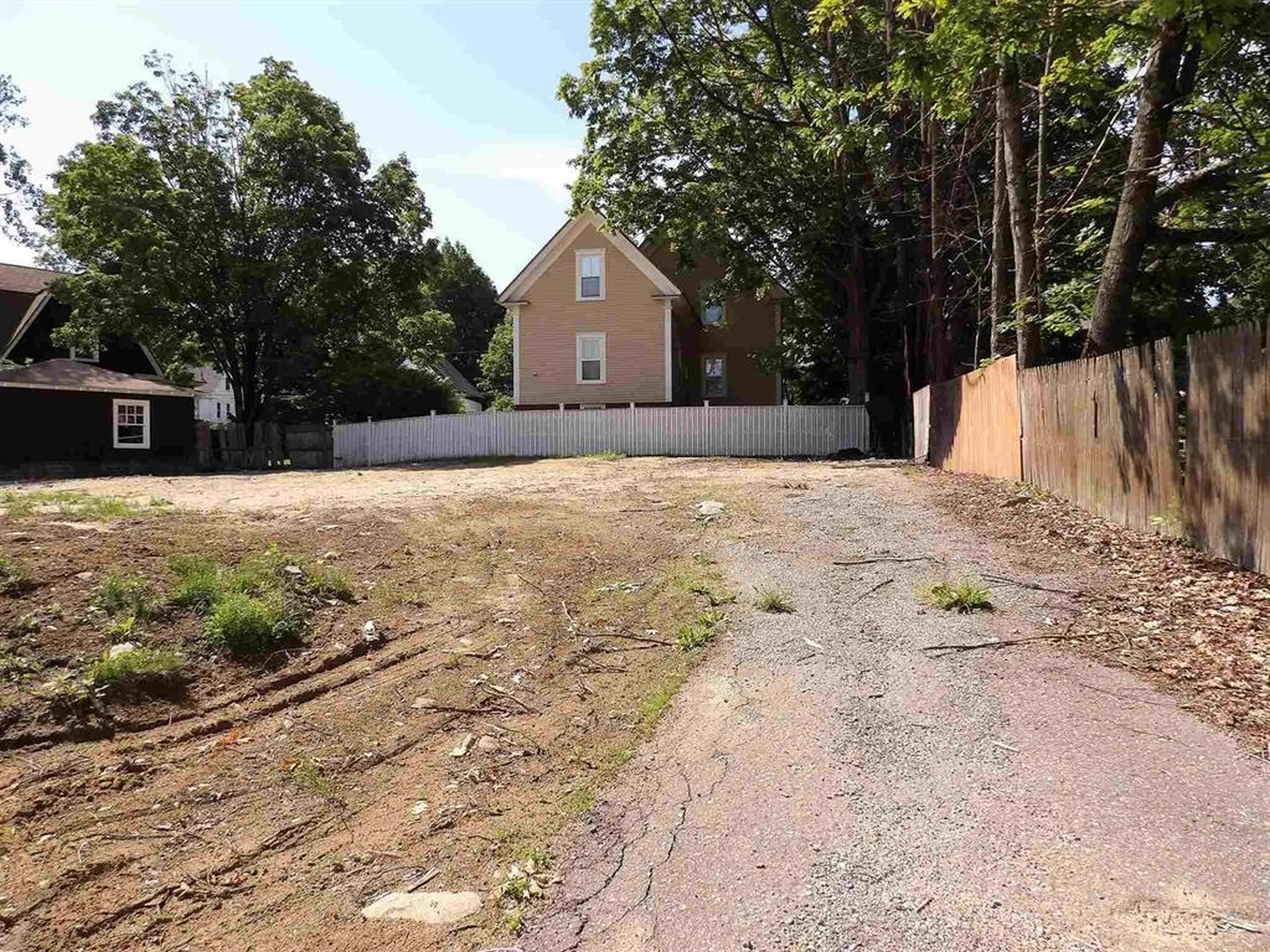 00 Pleasant Street Franklin NH 03235