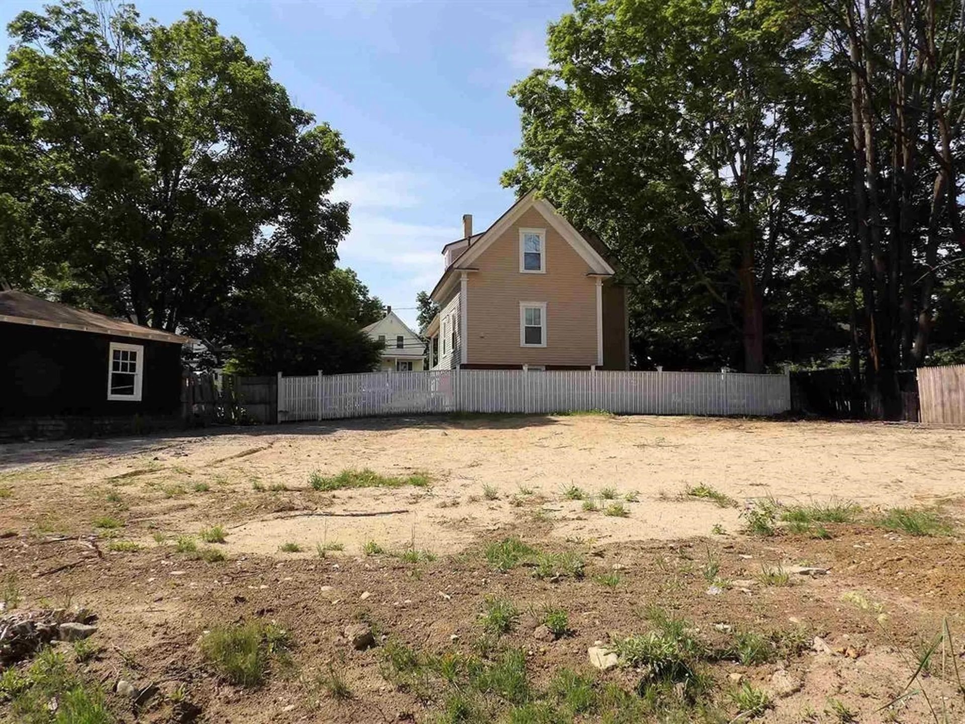 00 Pleasant Street Franklin NH 03235