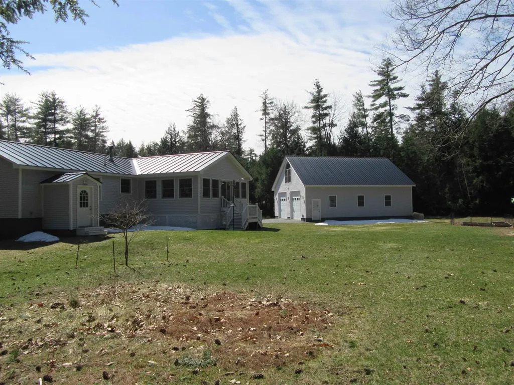 17 Nighthawk Hollow Drive Gilmanton NH 03837