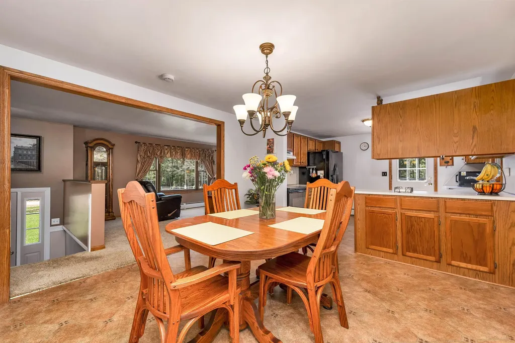 17 Nighthawk Hollow Drive Gilmanton NH 03837