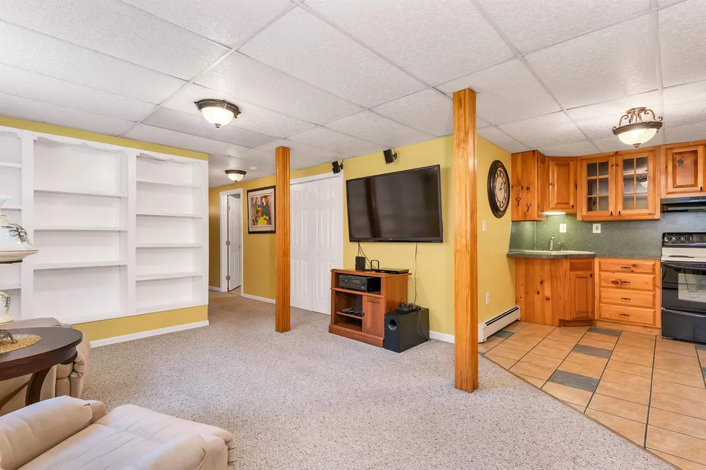 17 Nighthawk Hollow Drive Gilmanton NH 03837