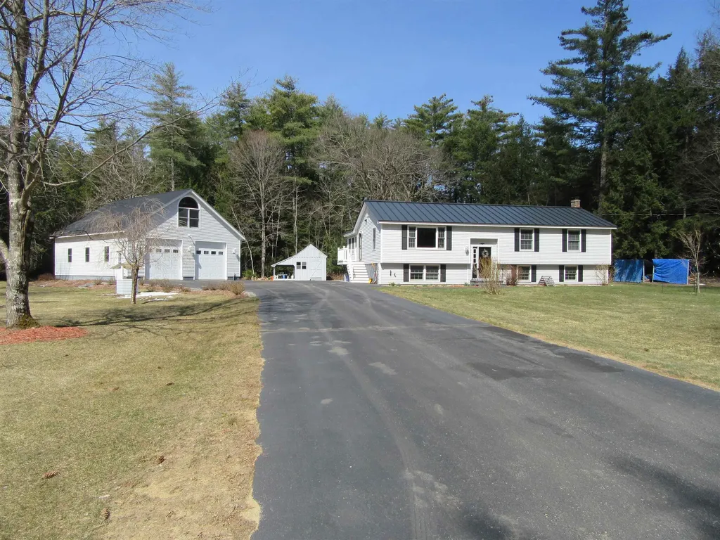 17 Nighthawk Hollow Drive Gilmanton NH 03837