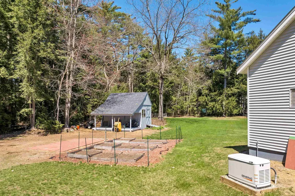 17 Nighthawk Hollow Drive Gilmanton NH 03837