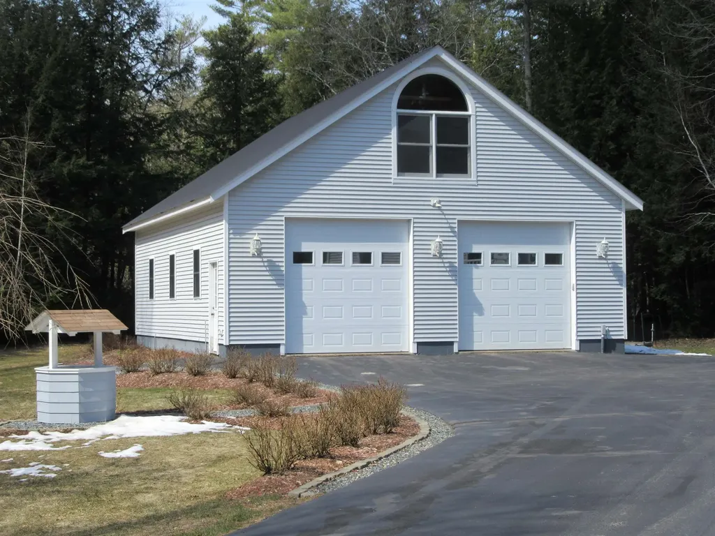 17 Nighthawk Hollow Drive Gilmanton NH 03837