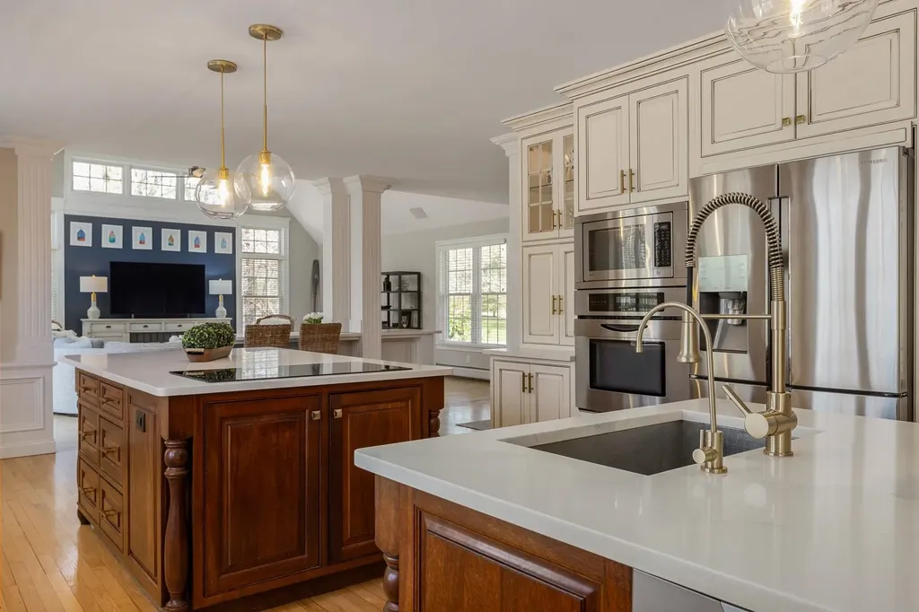 15 Patriots Road Stratham NH 03885