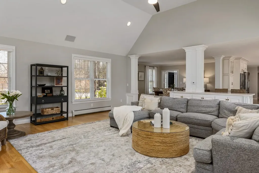 15 Patriots Road Stratham NH 03885