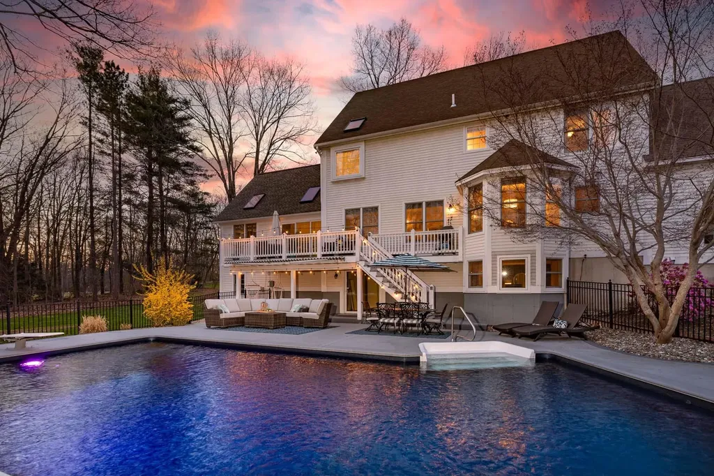 15 Patriots Road Stratham NH 03885