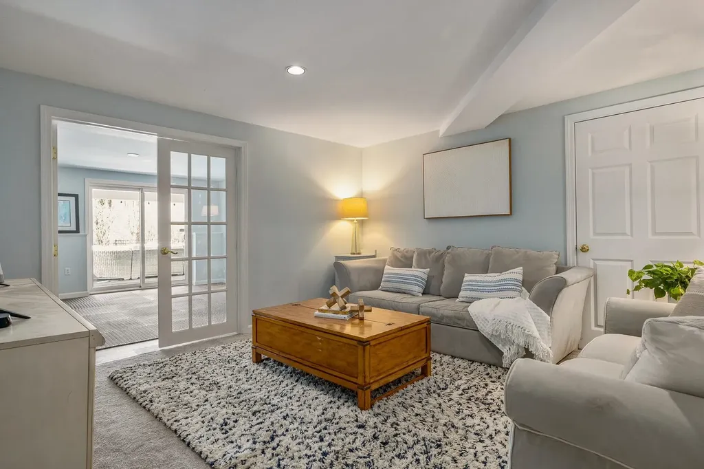 15 Patriots Road Stratham NH 03885