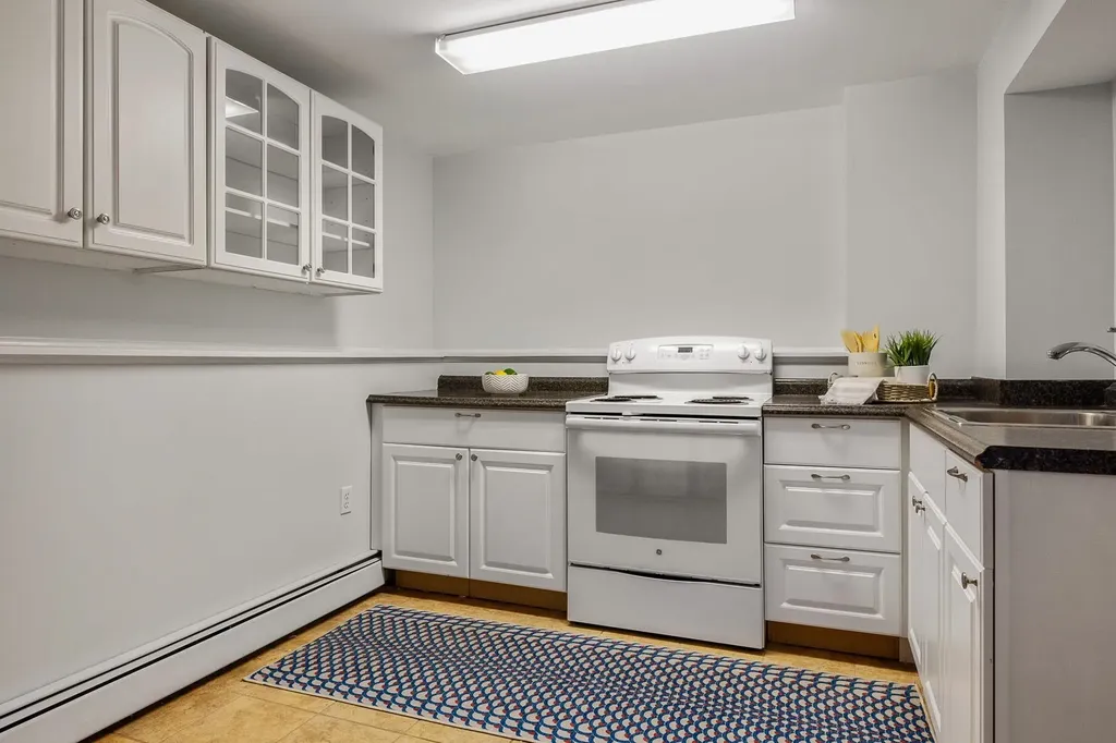 15 Patriots Road Stratham NH 03885