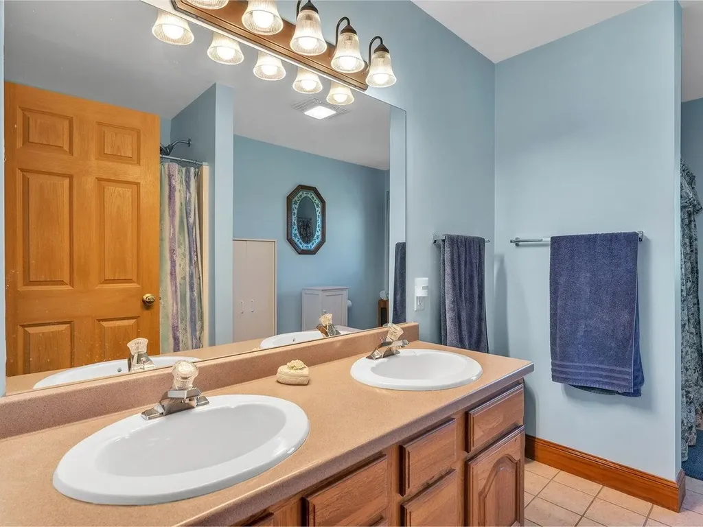 4621 Town Line Road Bridport VT 05734