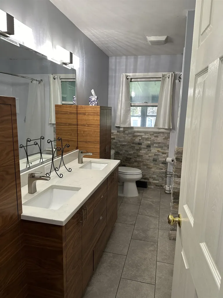 5 Swanage Court Middlebury VT 05753