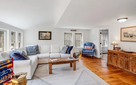 267 King Hill Road New London NH 03257