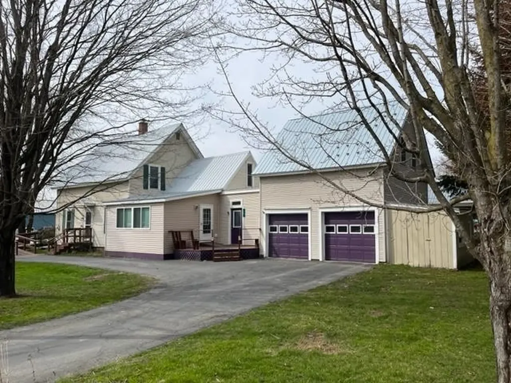 19 Leonard Street Lyndon, VT Vermont Real Estate Agency Serving St