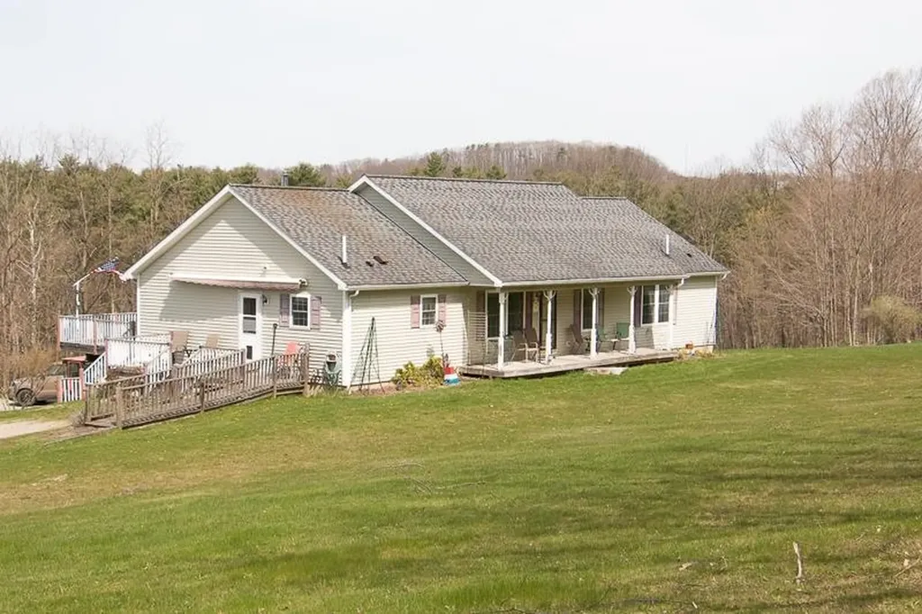 1971 Carlstrom Road Bristol VT 05443