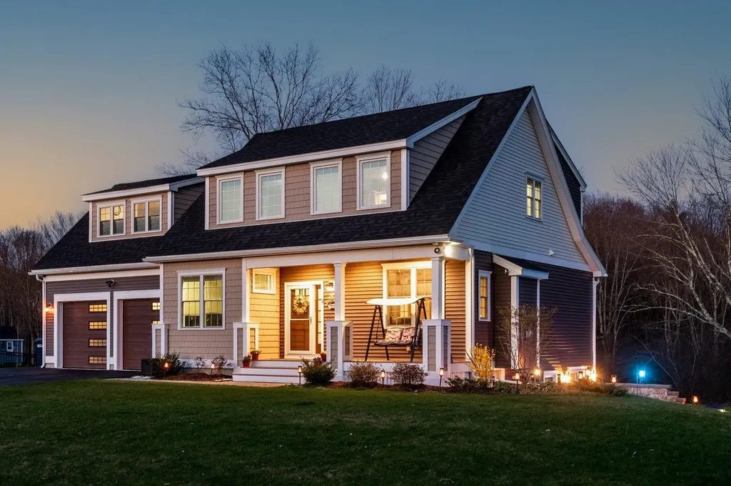 12 Tansy Avenue Stratham NH 03885