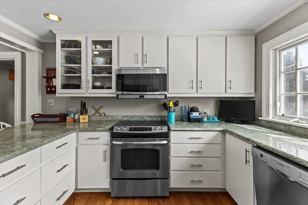 1541 Pucker Street Stowe VT 05672