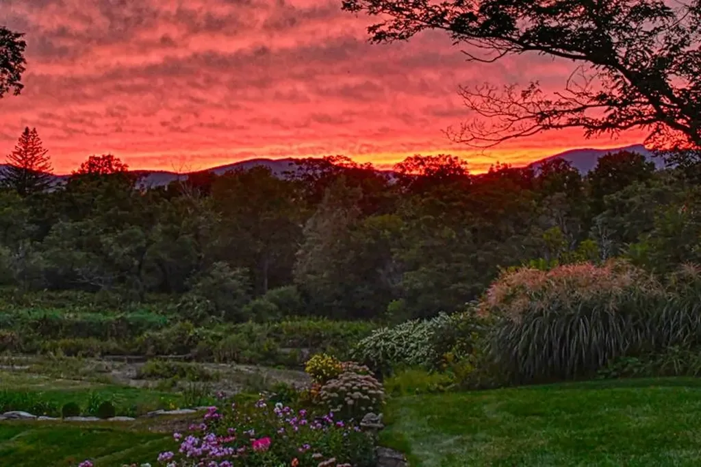 1541 Pucker Street Stowe VT 05672