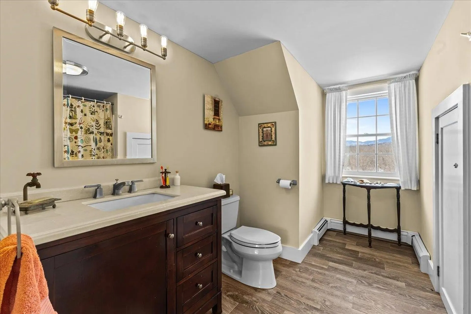 1541 Pucker Street Stowe VT 05672