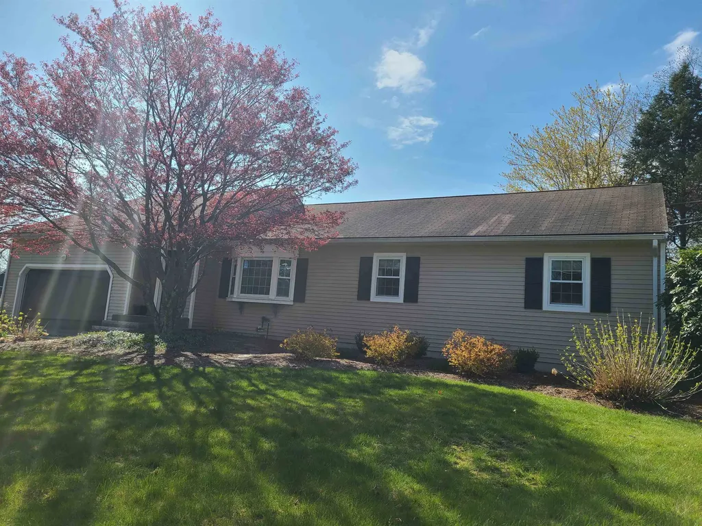 4 Jake Drive Nashua NH 03063