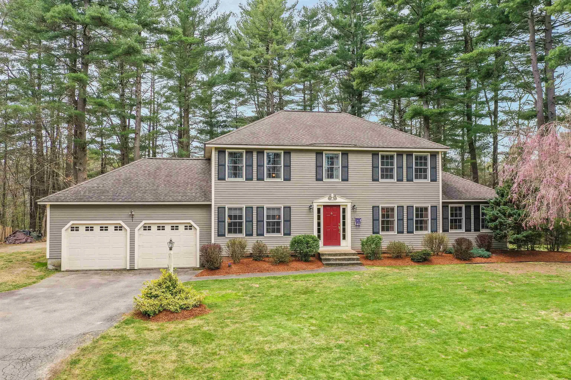 3 Fiddlers Ridge Road Londonderry NH 03053