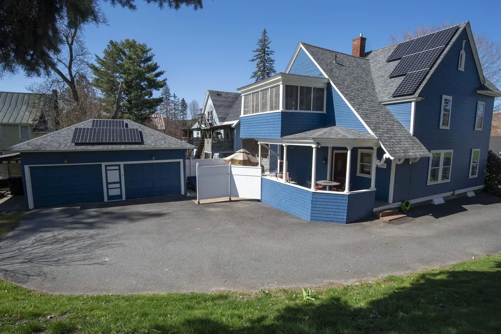 15 Walnut Street Barre City VT 05641