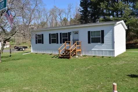 28 Huron Street Whitefield NH 03598