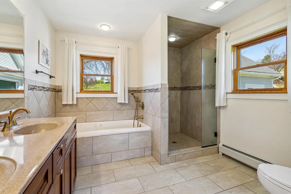 70 Farr Road Lebanon NH 03766